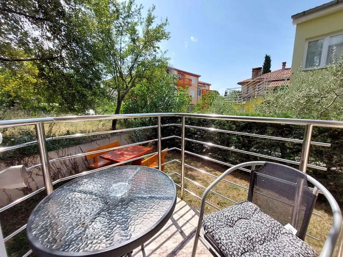 Apartment In Malinska Insel Krk 13179 Croatia