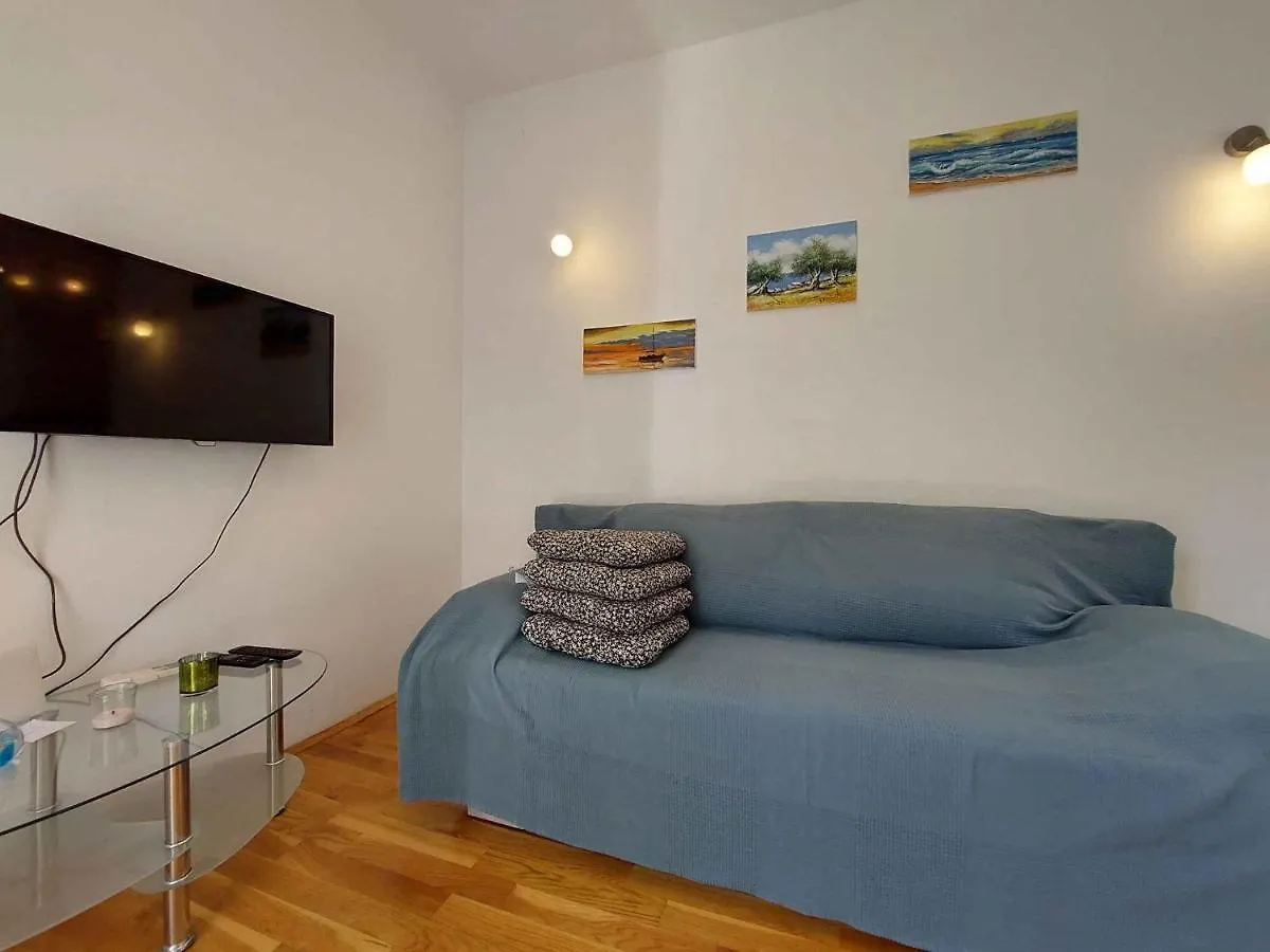 Apartment In Malinska Insel Krk 13179